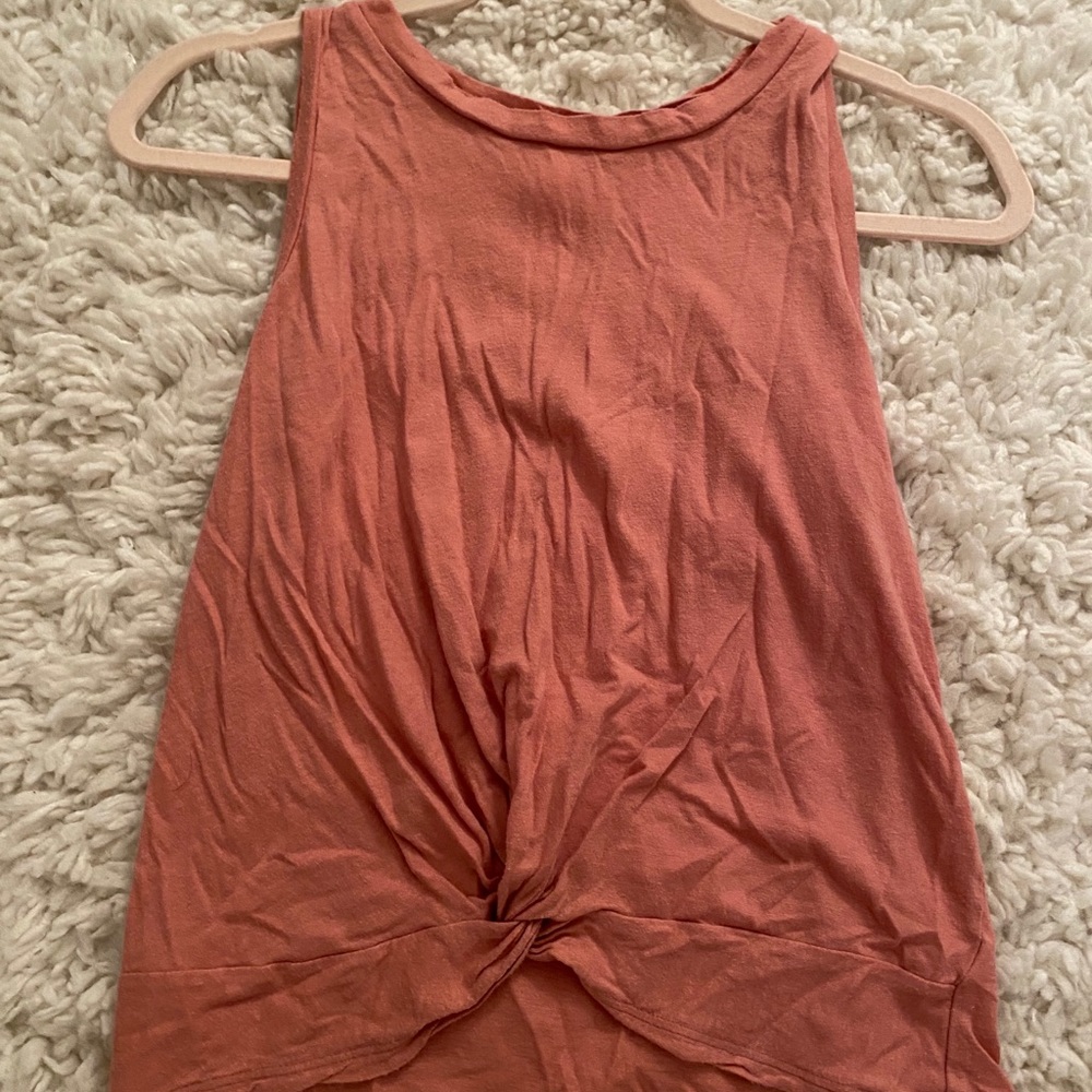 pink tank
